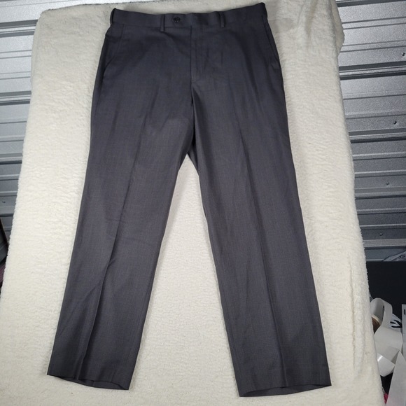 Roundtree & Yorke Other - Roundtree & Yorke Dress Pants Mens 38x30 actual(38x32)Charcoal Gray Travel Smart